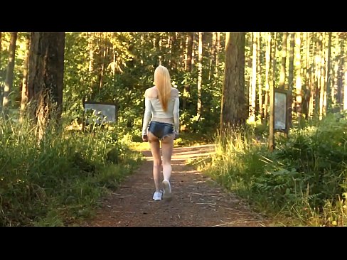 ❤️ Moaie frou beweecht stadich, net neaken video ❌ Porno vk by wy ❤